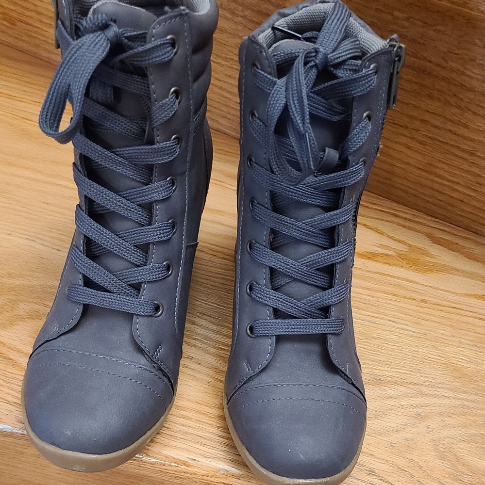Platform Lace-Up boots